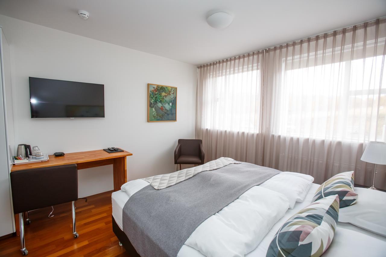 Apt. Hotel Hjalteyri Ngoại thất bức ảnh